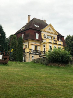 Ubytování v soukromí rodinné vily v Děčíně Decin